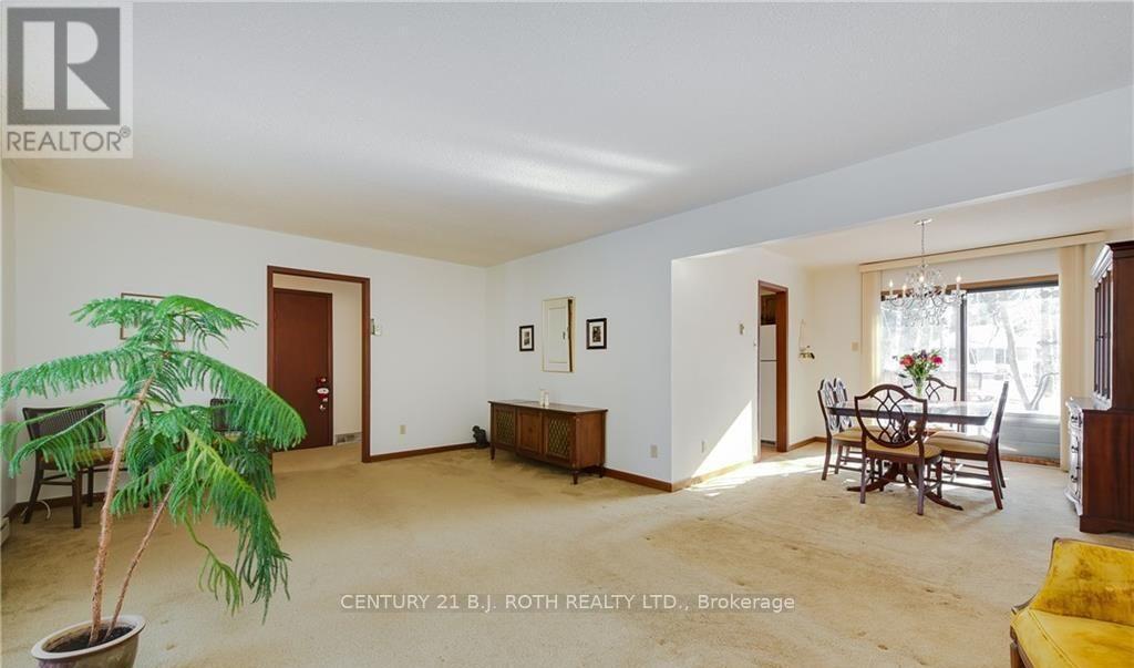 787 Innisfil Beach Road, Innisfil, ON - Indoor