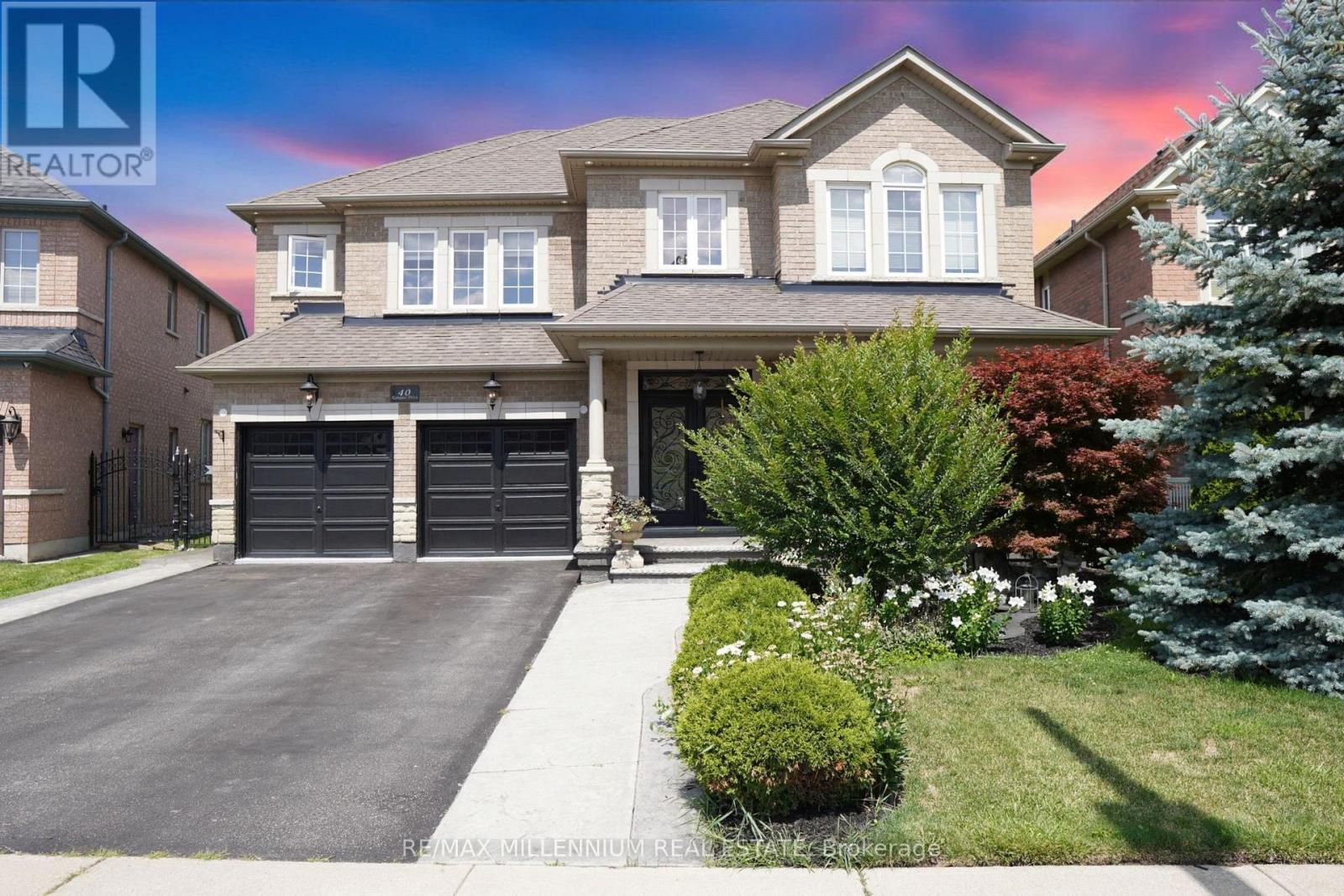 40 Rampart Drive, Brampton, ON - Outdoor With Facade