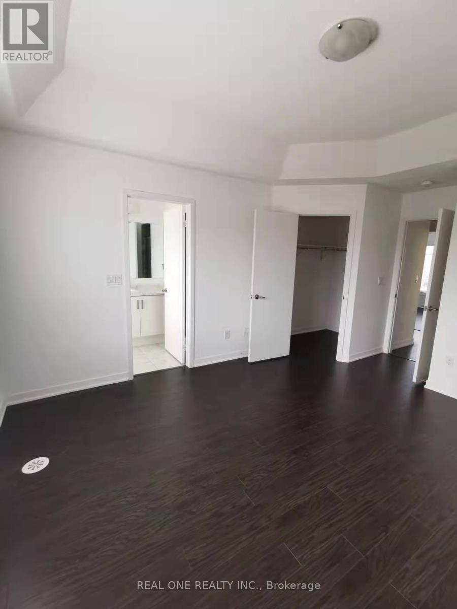 209 Harding Park Street, Newmarket, ON - Indoor