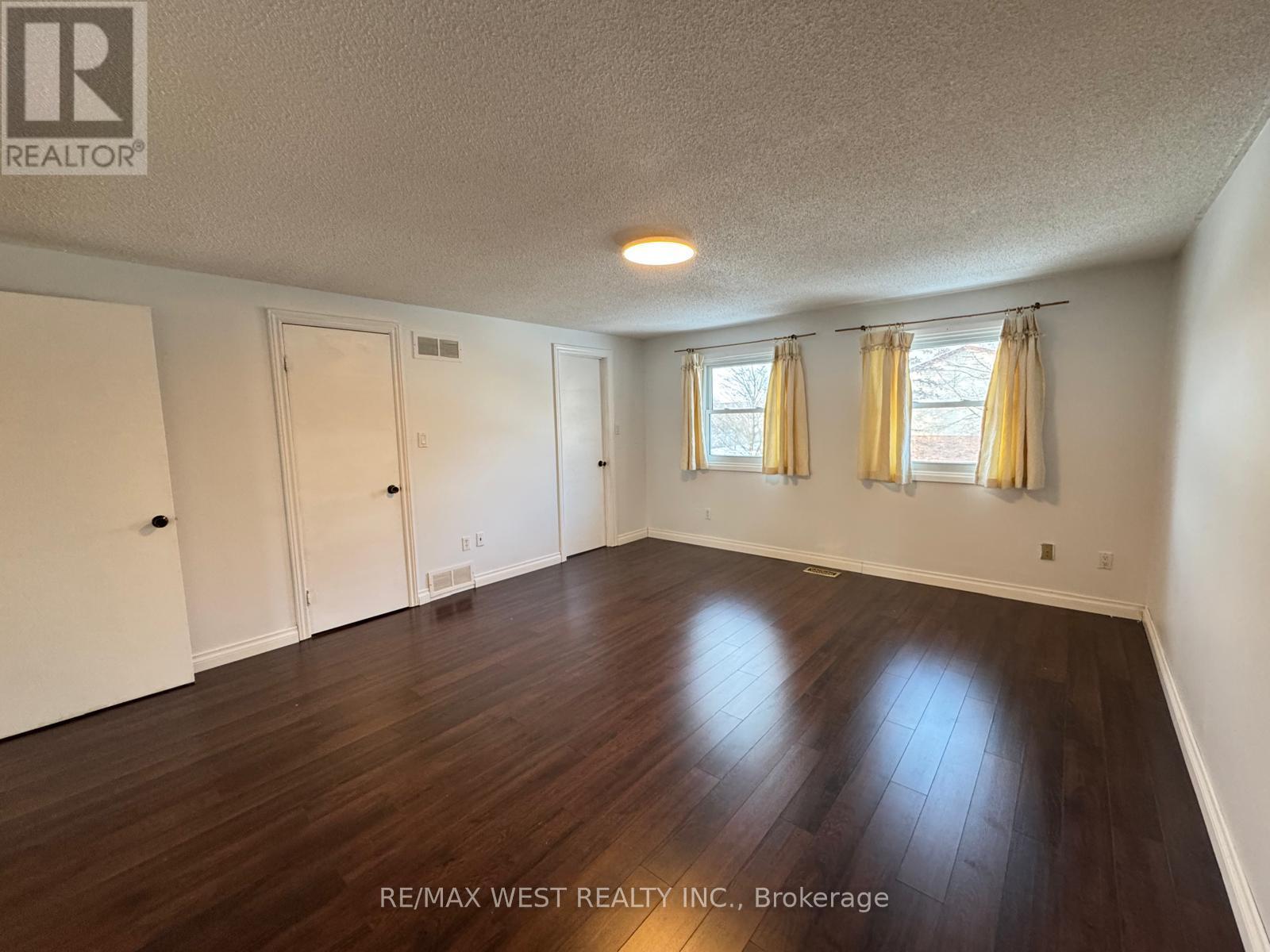 51 Michael Drive, Richmond Hill, ON - Indoor Photo Showing Other Room