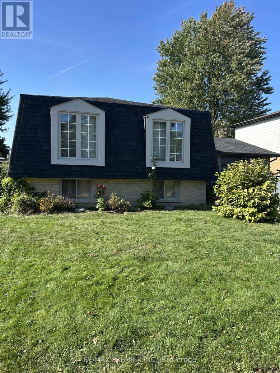 235 Louis Drive, Mississauga, ON - Outdoor