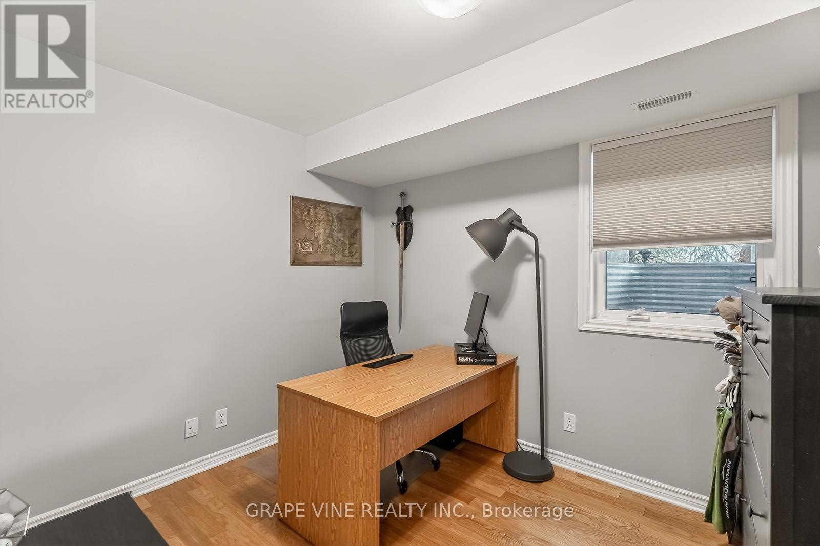 D - 310 Everest Private, Ottawa, ON - Indoor Photo Showing Office