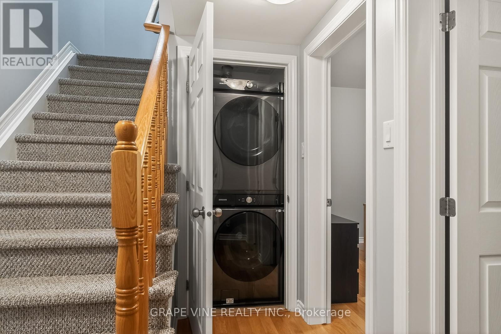 D - 310 Everest Private, Ottawa, ON - Indoor Photo Showing Laundry Room
