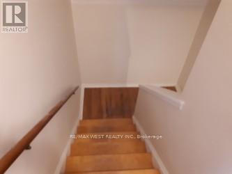 14 Tofield Crescent, Toronto, ON - Indoor Photo Showing Other Room