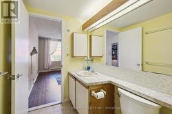 a full ensuite -