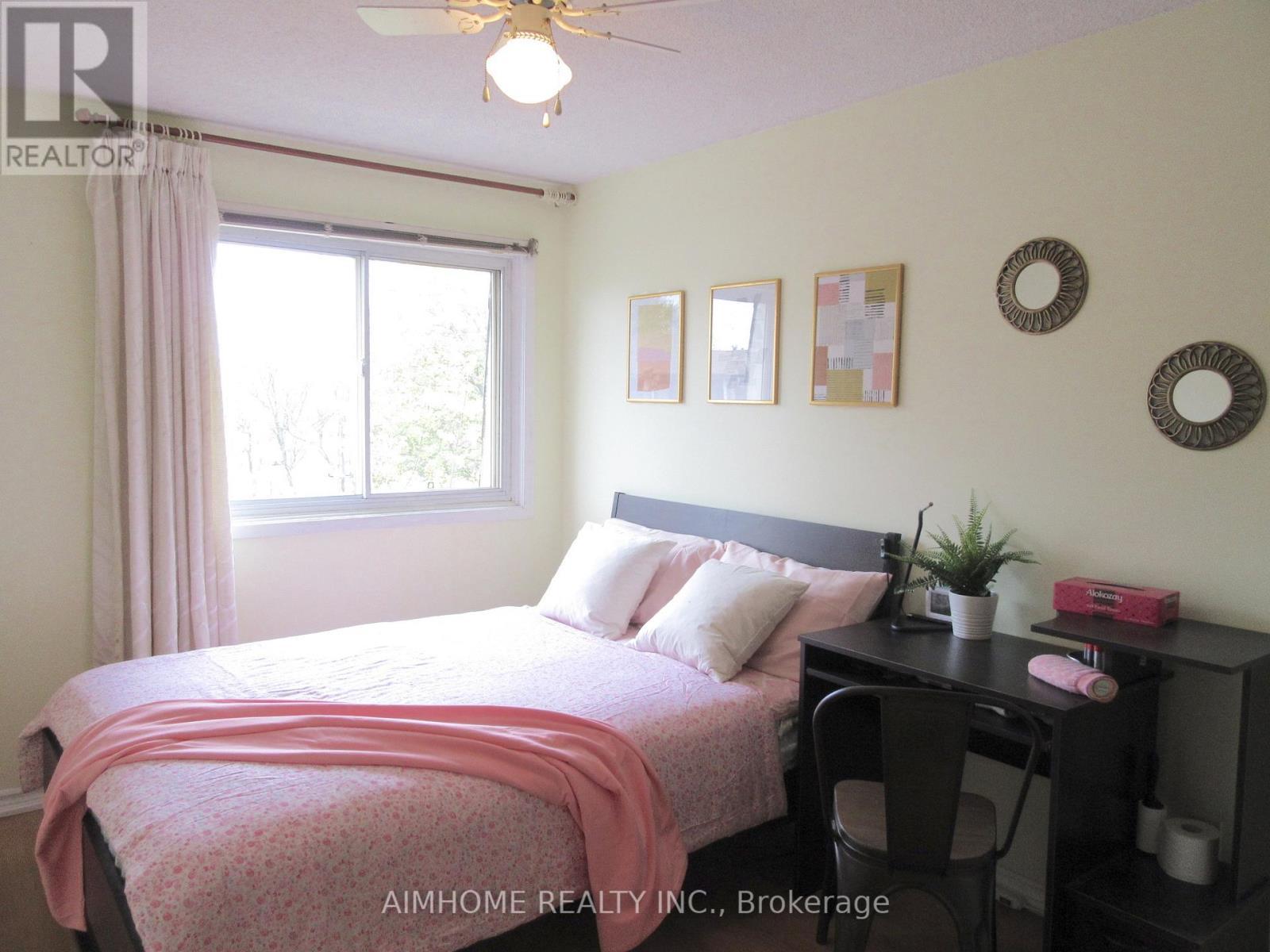 28 - 15 Huntingwood Drive, Toronto, ON - Indoor Photo Showing Bedroom