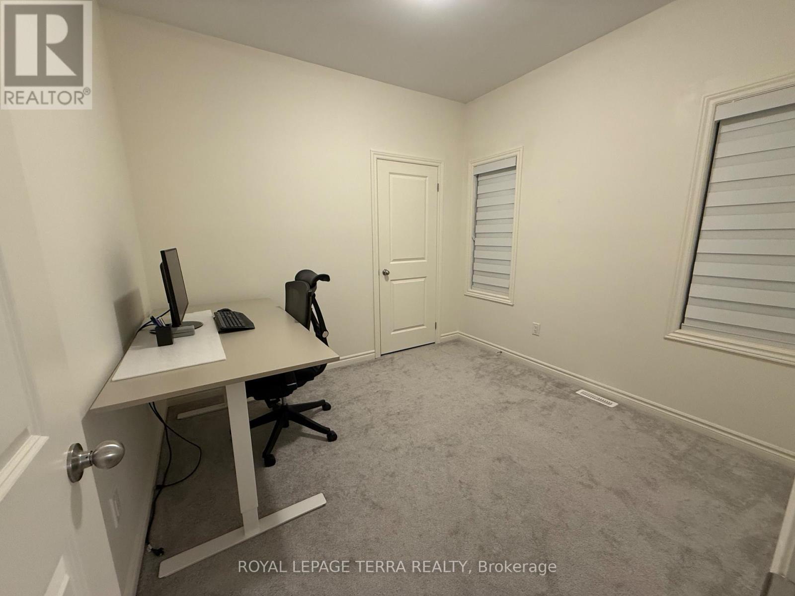 70 Fruitful Crescent, Whitby, ON - Indoor Photo Showing Office