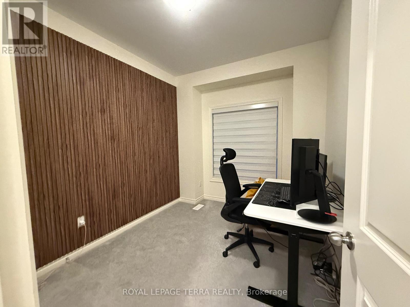 70 Fruitful Crescent, Whitby, ON - Indoor Photo Showing Office