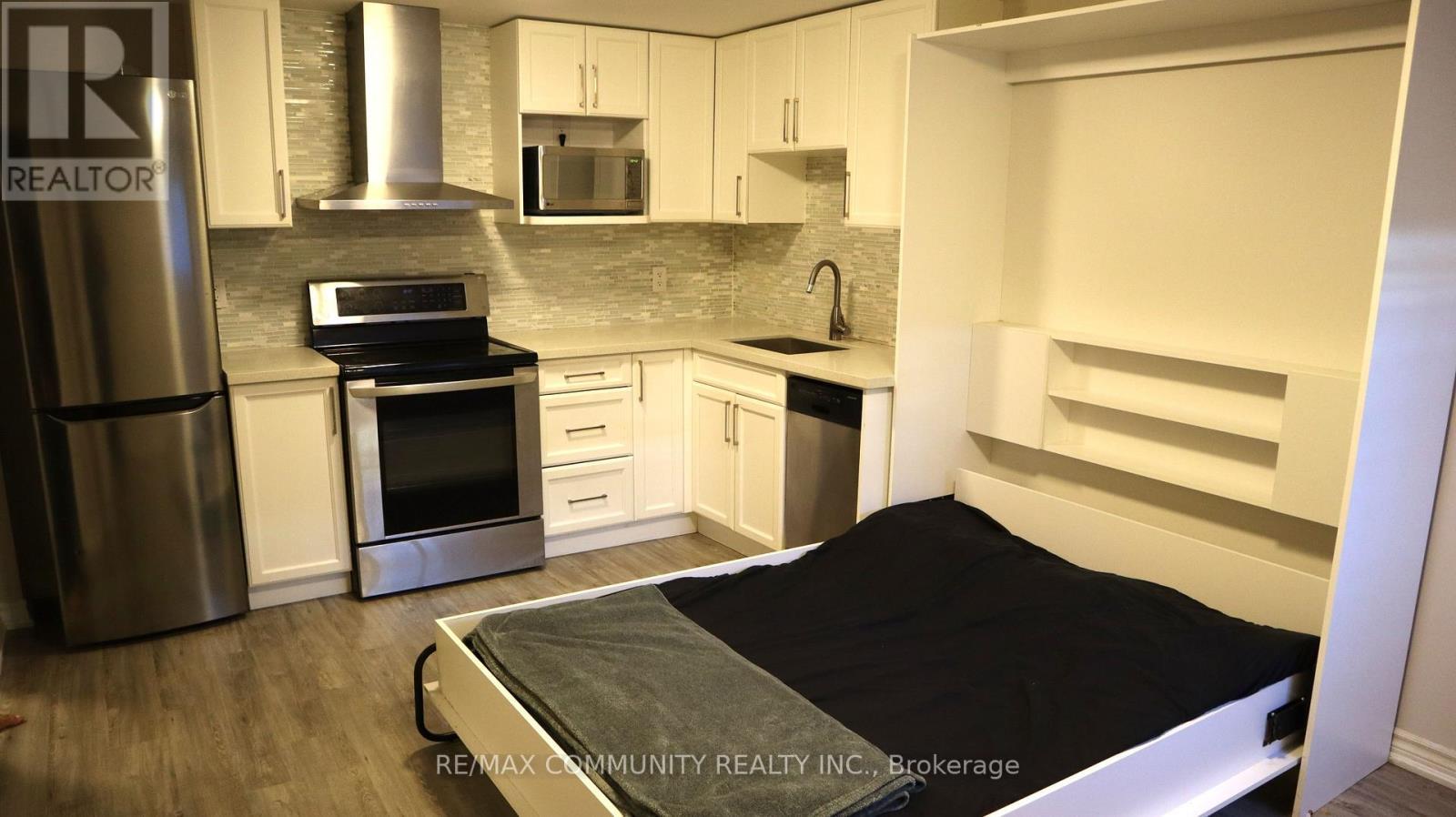Basement - 1061 Rowntree Crescent, Pickering, ON - Indoor Photo Showing Kitchen With Stainless Steel Kitchen