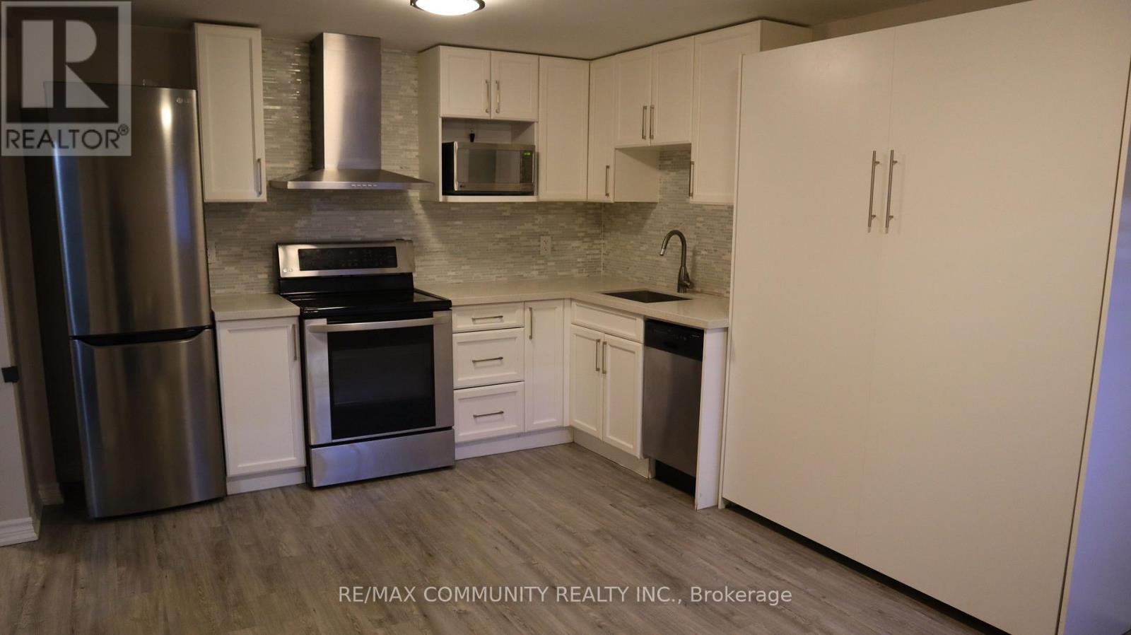 Basement - 1061 Rowntree Crescent, Pickering, ON - Indoor Photo Showing Kitchen With Stainless Steel Kitchen