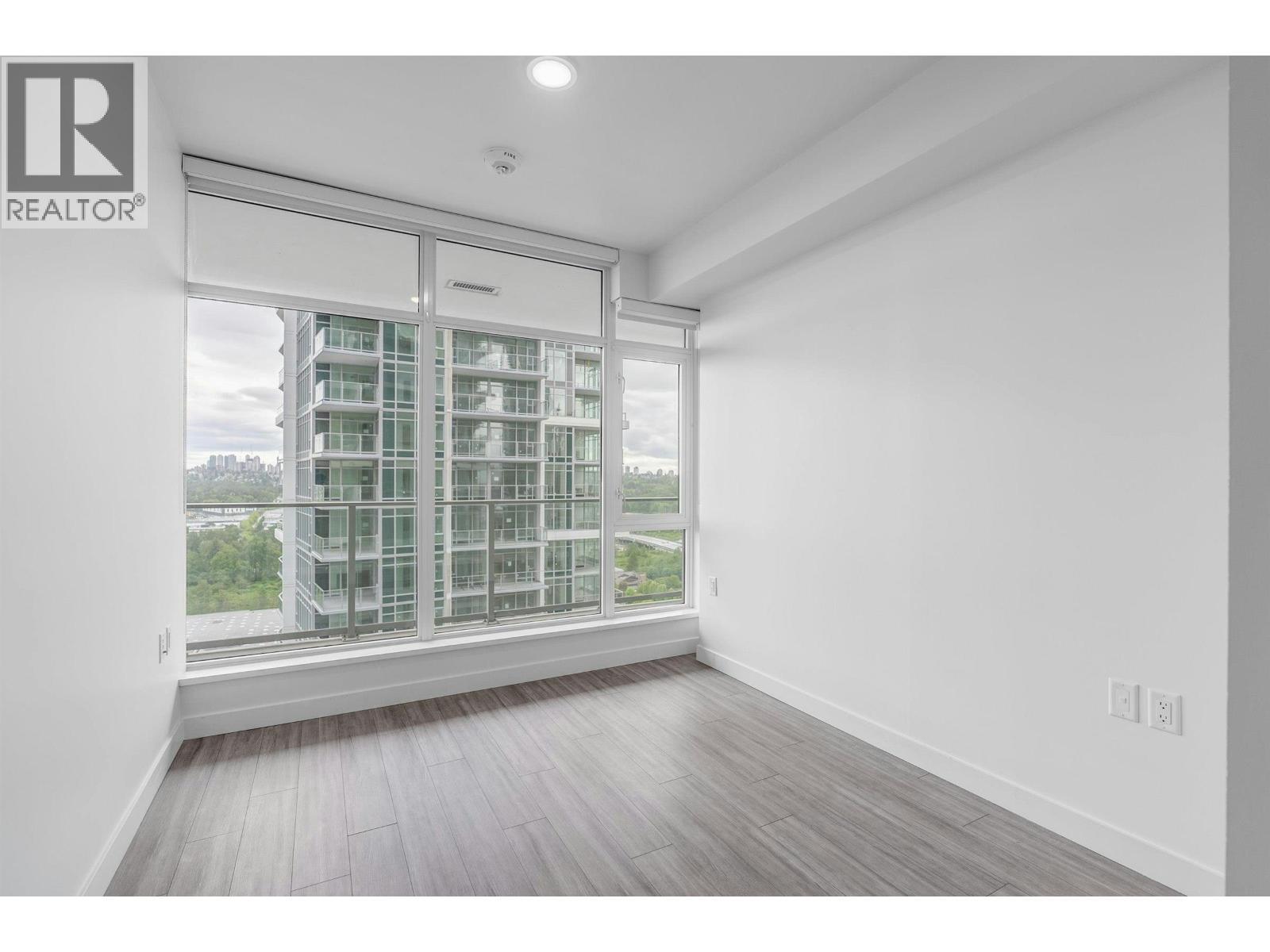 2Xxx 2311 Beta Avenue, Burnaby, BC - Indoor Photo Showing Other Room