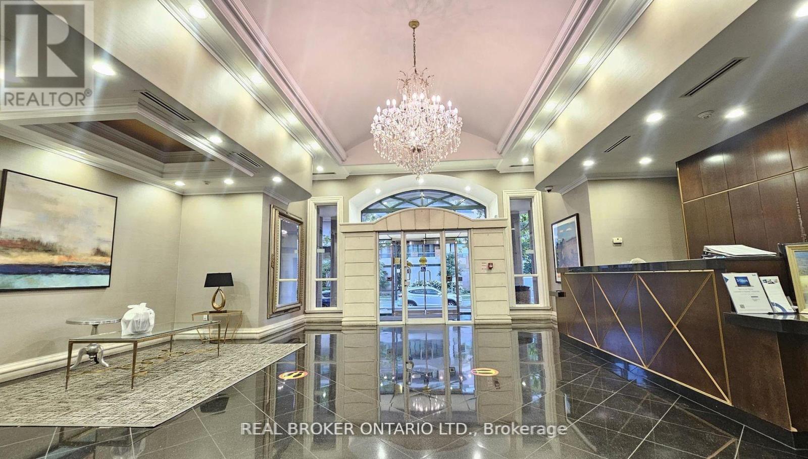 1516 - 7 Lorraine Drive, Toronto, ON - Indoor Photo Showing Other Room