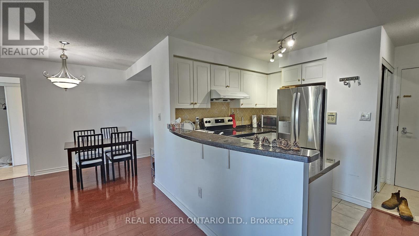 1516 - 7 Lorraine Drive, Toronto, ON - Indoor Photo Showing Kitchen With Stainless Steel Kitchen