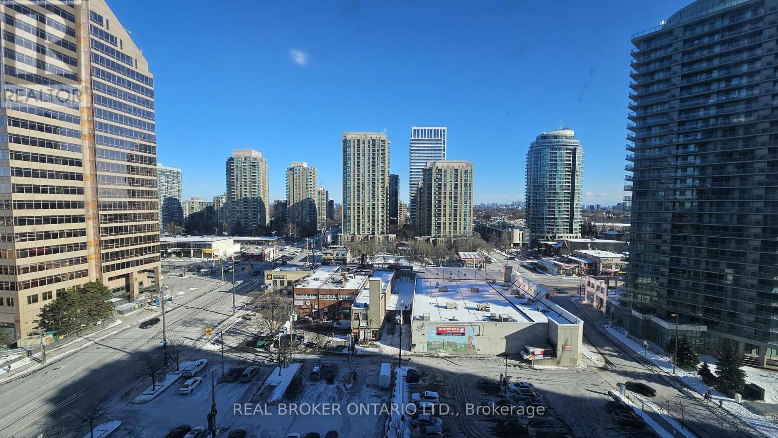 1516 - 7 Lorraine Drive, Toronto, ON - Outdoor With Facade