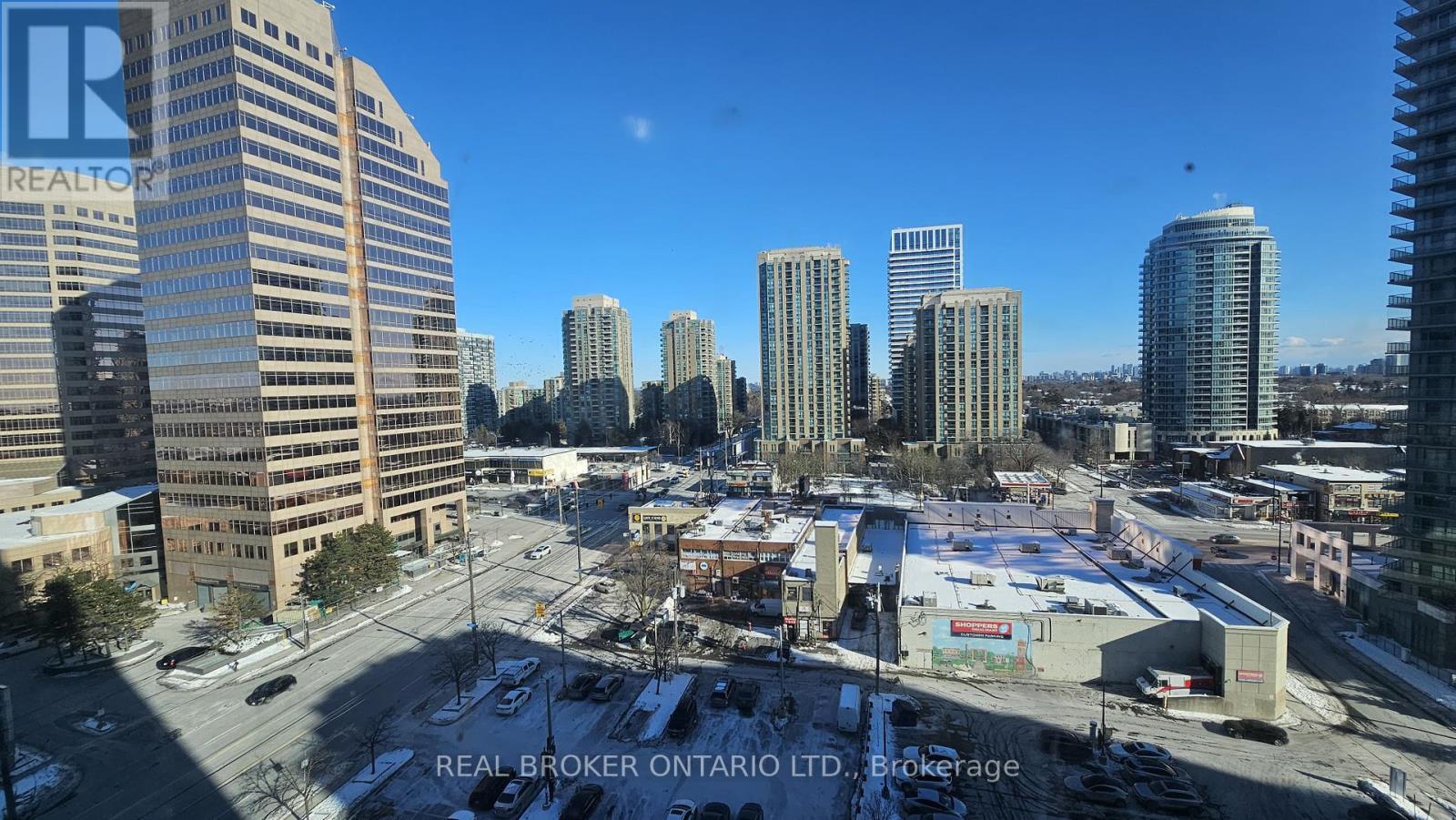 1516 - 7 Lorraine Drive, Toronto, ON - Outdoor With Facade