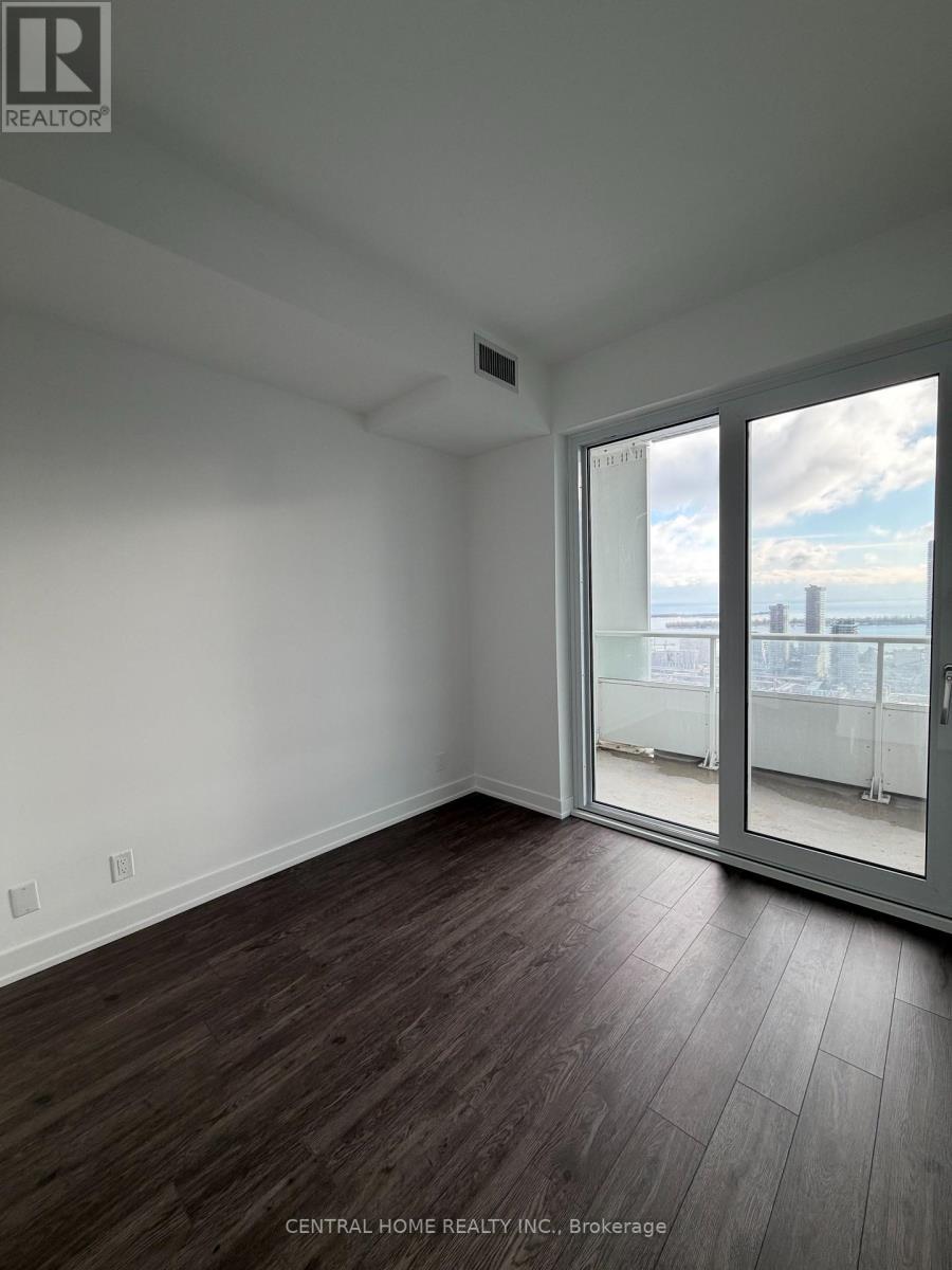 4810 - 88 Queen Street E, Toronto, ON - Indoor Photo Showing Other Room