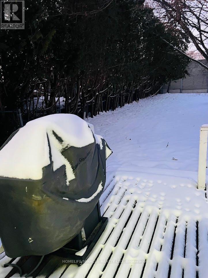 32A Crossley Drive, Port Hope, ON - Outdoor