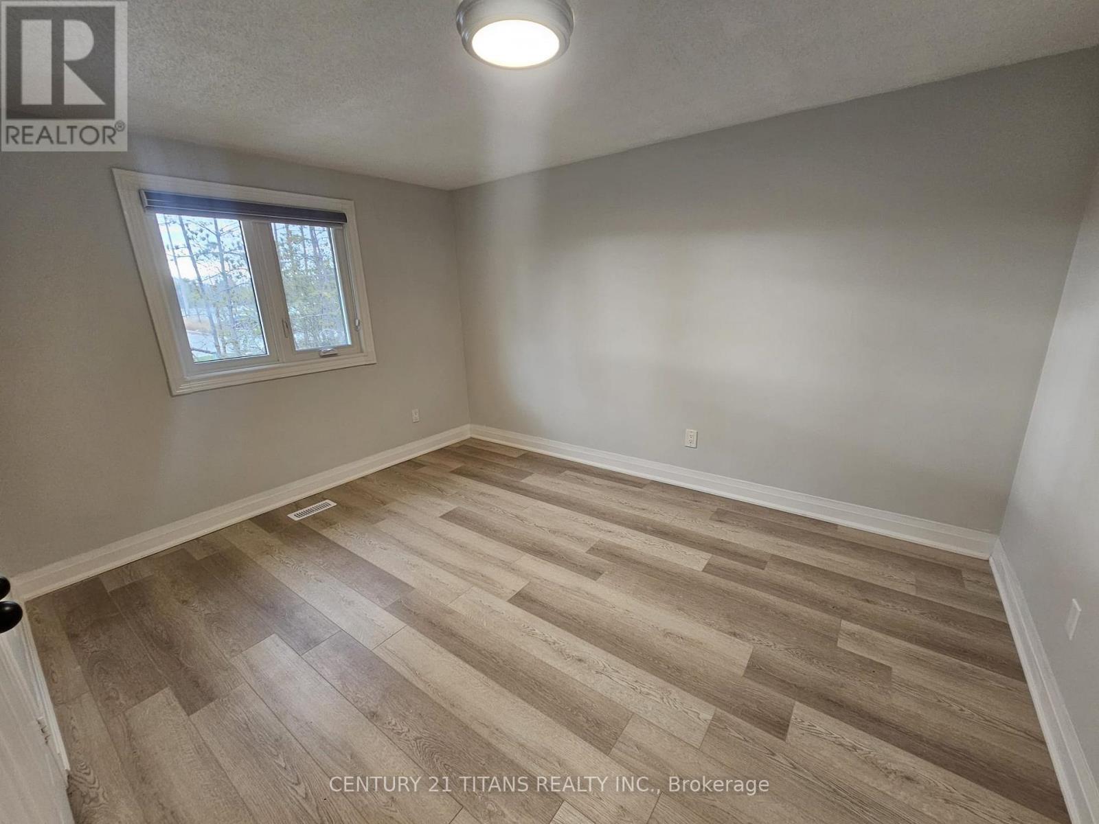 Main Floor - 1959 Dalhousie Crescent, Oshawa, ON - Indoor Photo Showing Other Room