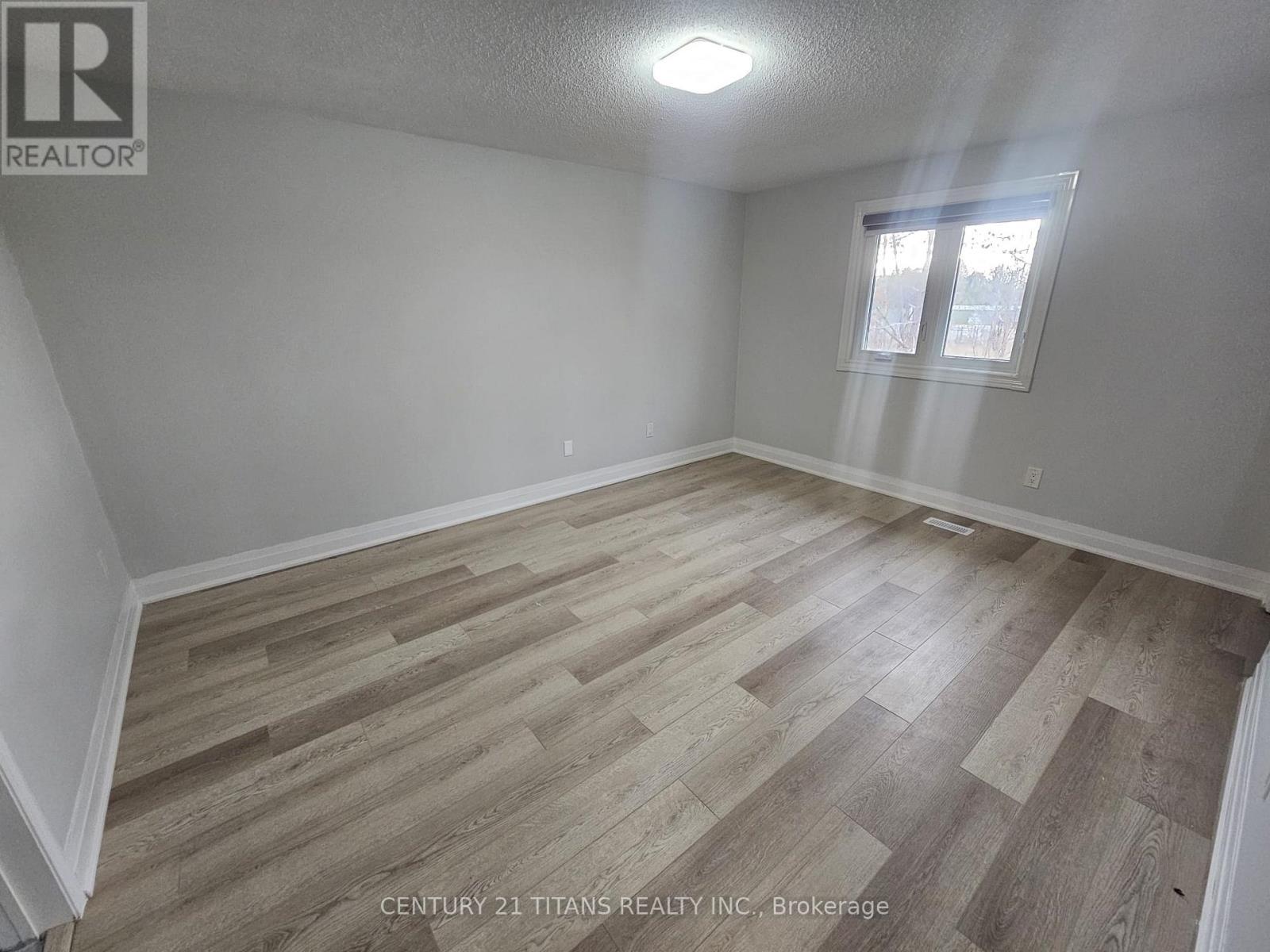 Main Floor - 1959 Dalhousie Crescent, Oshawa, ON - Indoor Photo Showing Other Room