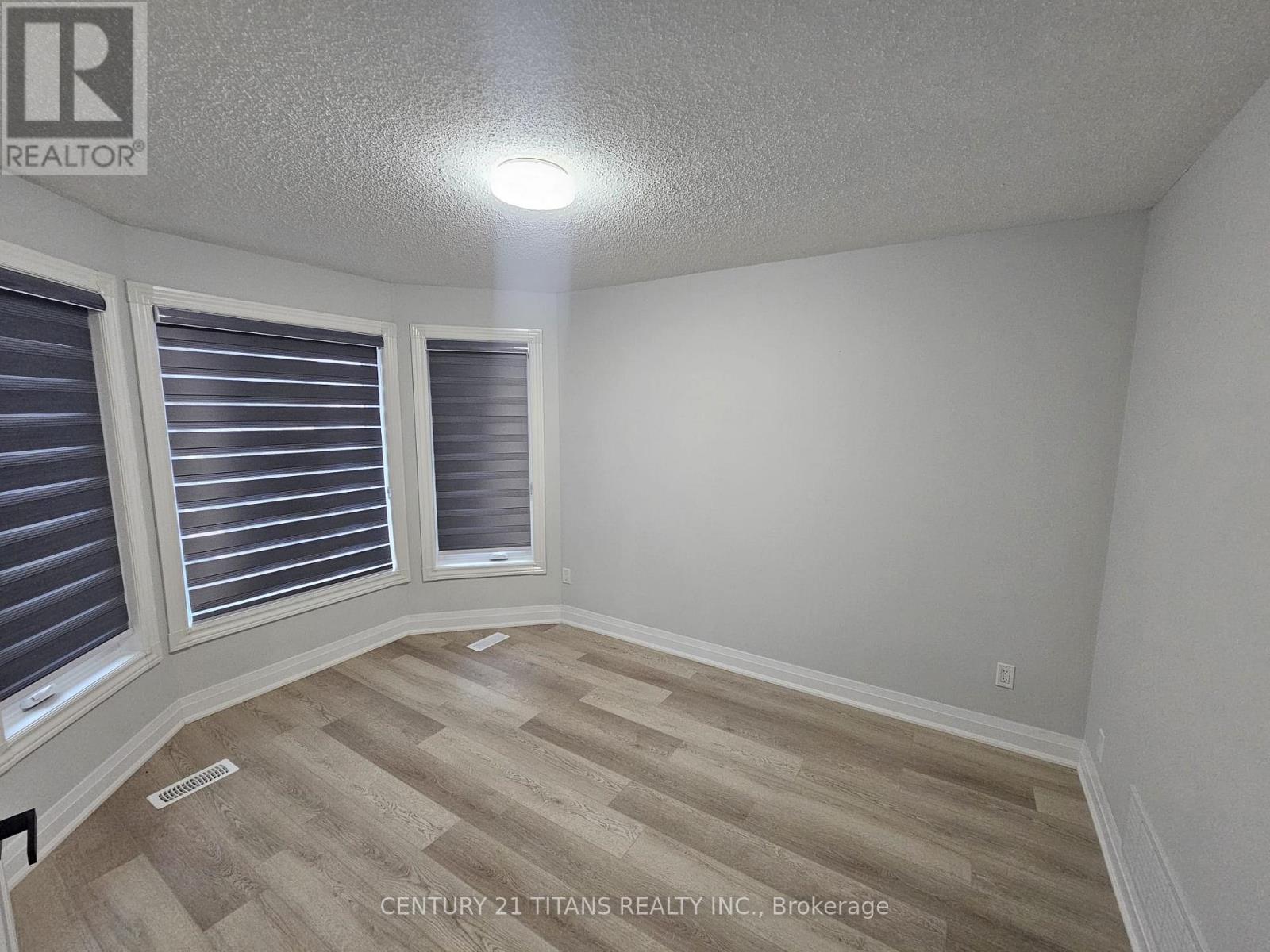 Main Floor - 1959 Dalhousie Crescent, Oshawa, ON - Indoor Photo Showing Other Room