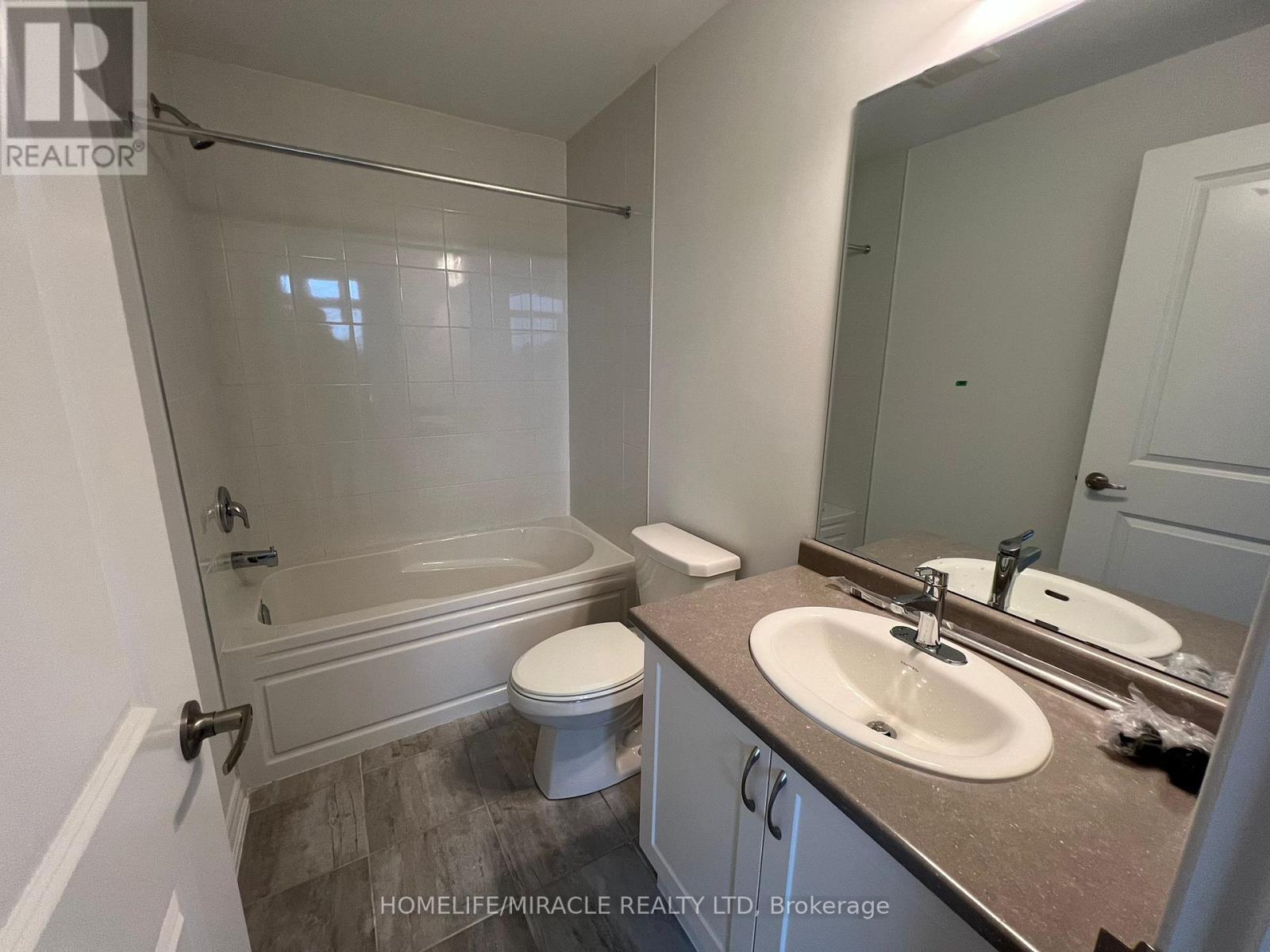 148 Keppel Circle, Brampton, ON - Indoor Photo Showing Bathroom
