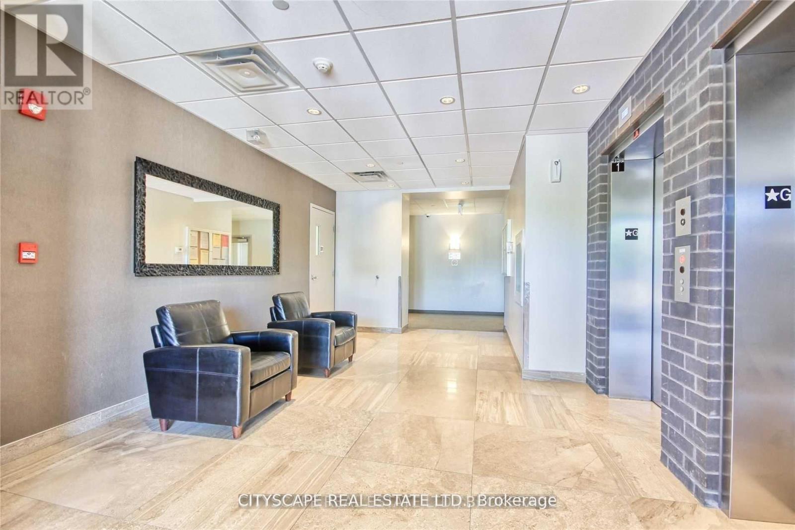 406 - 7400 Markham Road, Markham, ON - Indoor Photo Showing Other Room