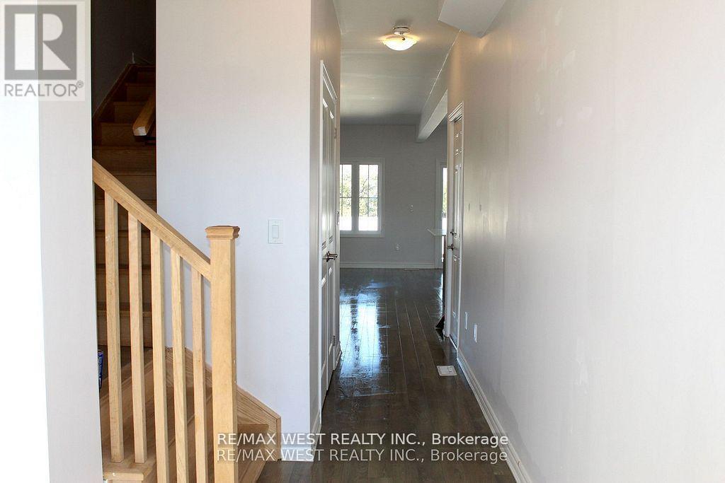 26 Glacier Crescent, Belleville, ON - Indoor Photo Showing Other Room