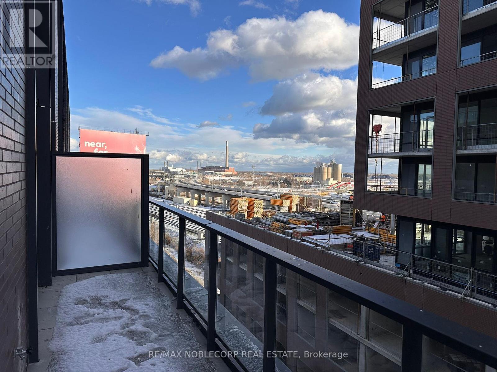 815 - 35 Parliament Street, Toronto, ON - Outdoor With View With Exterior