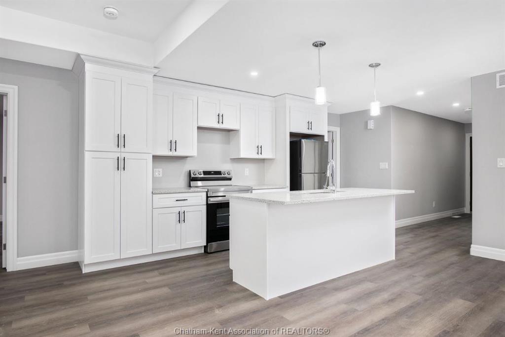 102 Kerr Avenue, Chatham, ON