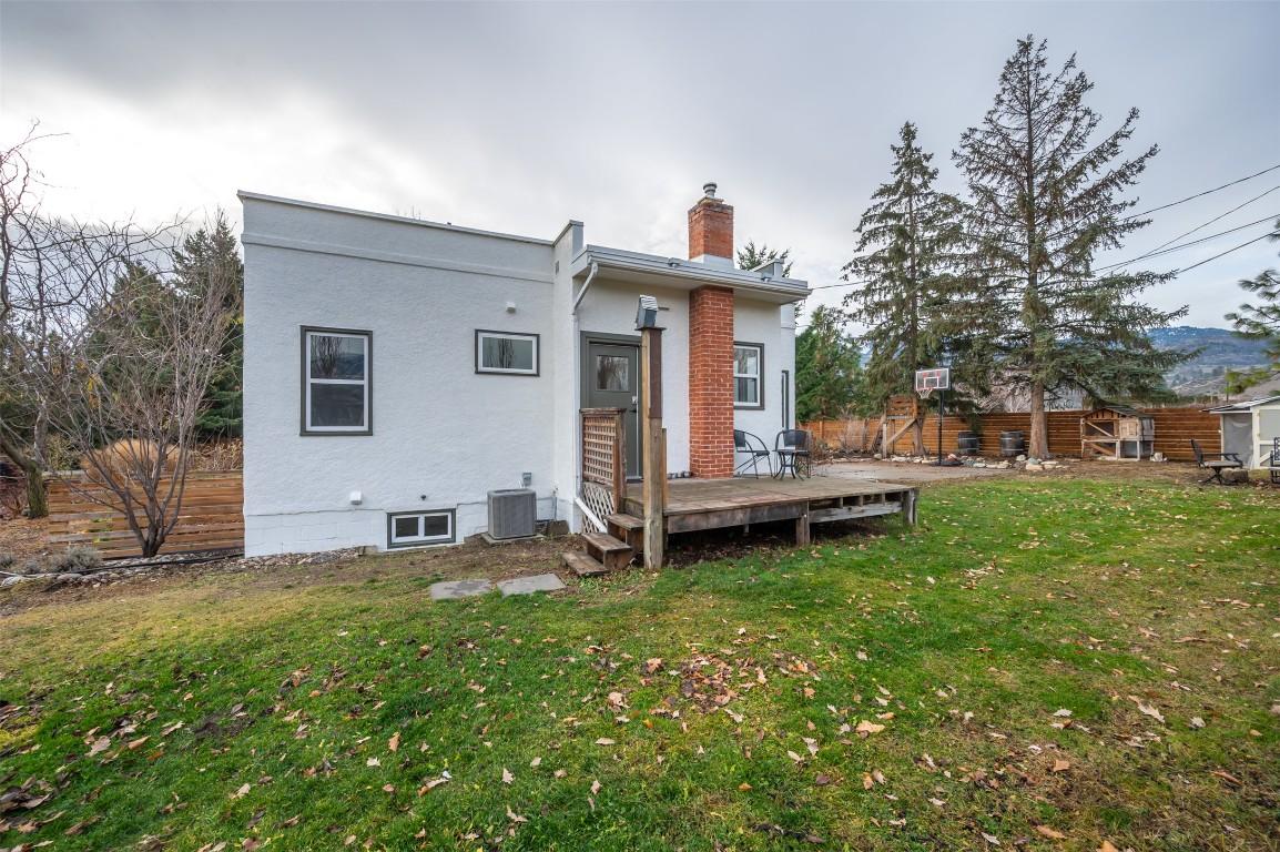 824 Road 2, Oliver, BC - Outdoor