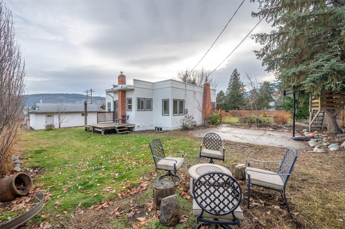 824 Road 2, Oliver, BC - Outdoor
