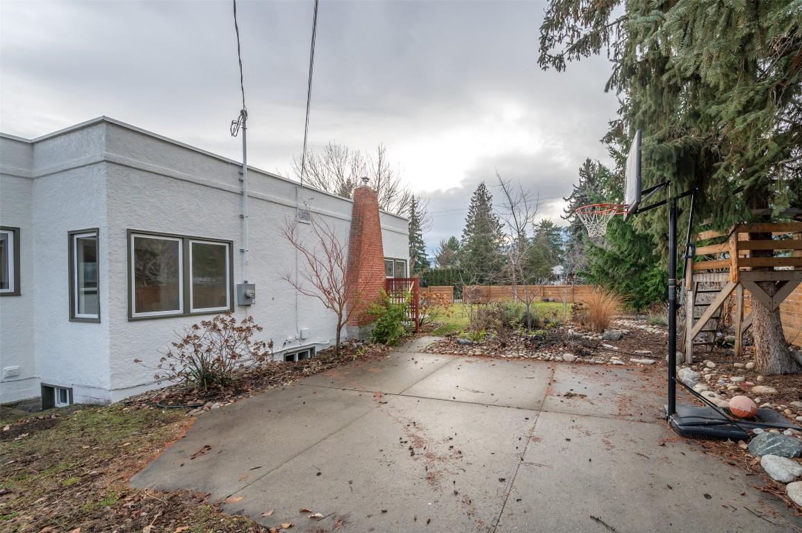 824 Road 2, Oliver, BC - Outdoor