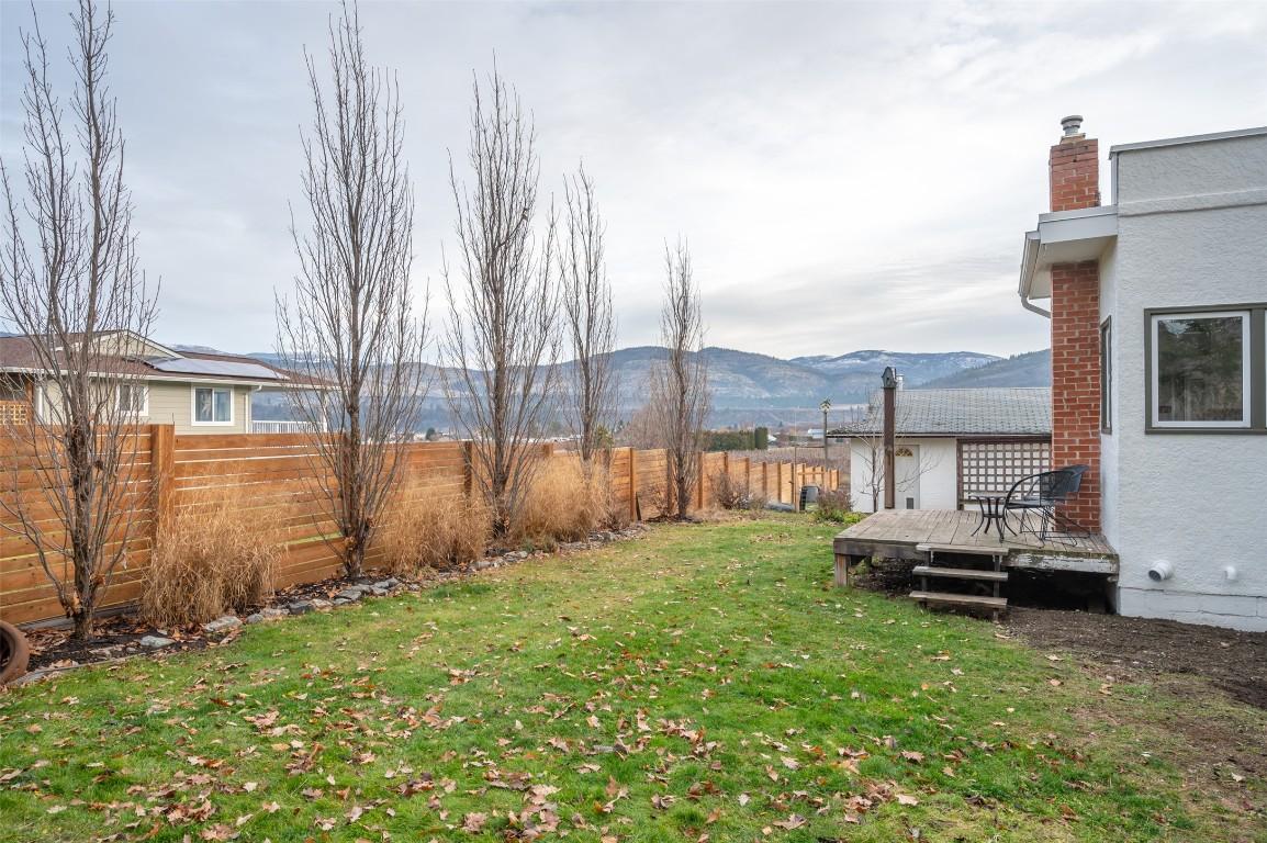 824 Road 2, Oliver, BC - Outdoor