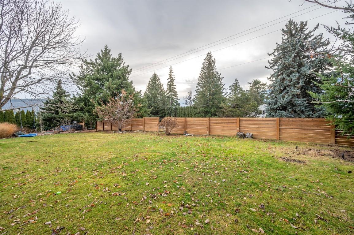 824 Road 2, Oliver, BC - Outdoor