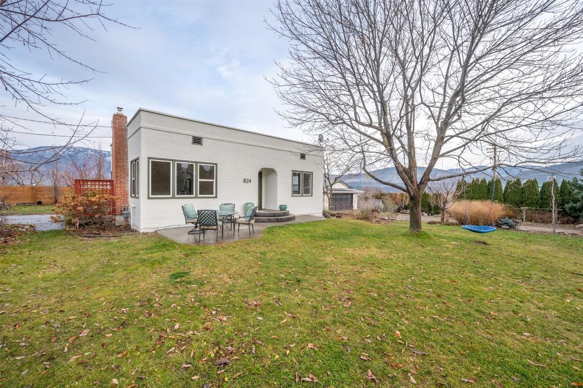 824 Road 2, Oliver, BC - Outdoor