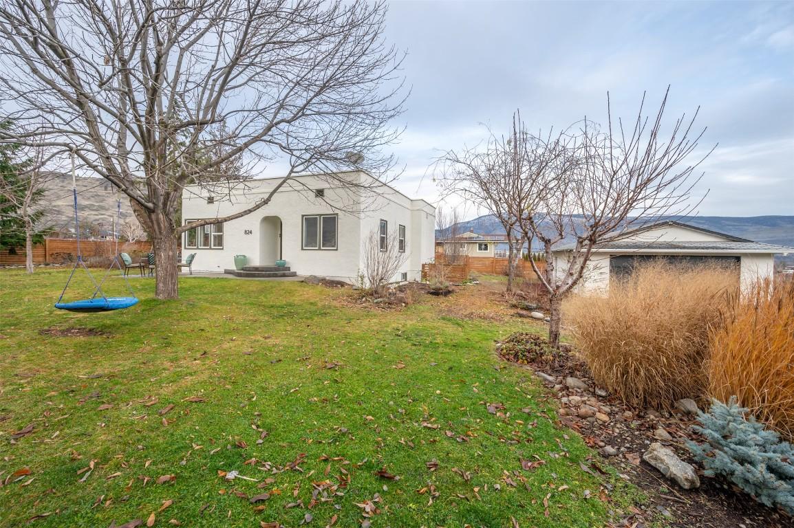 824 Road 2, Oliver, BC - Outdoor