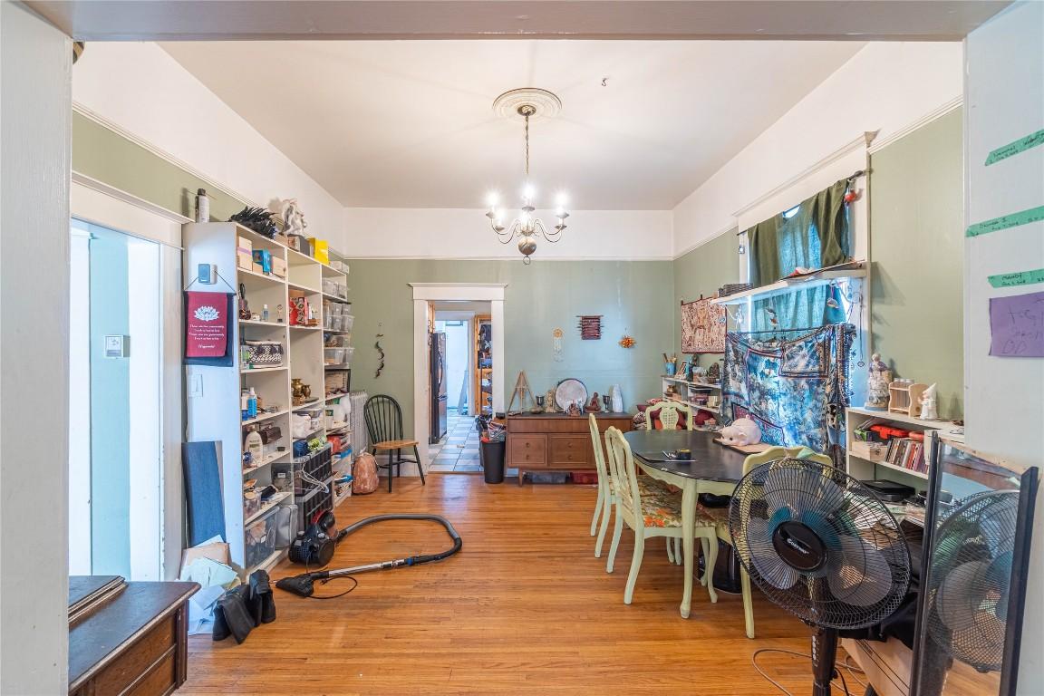 608 St Paul Street, Kamloops, BC - Indoor