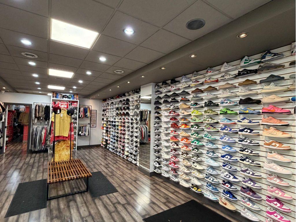 543 Bernard Avenue, Kelowna, BC