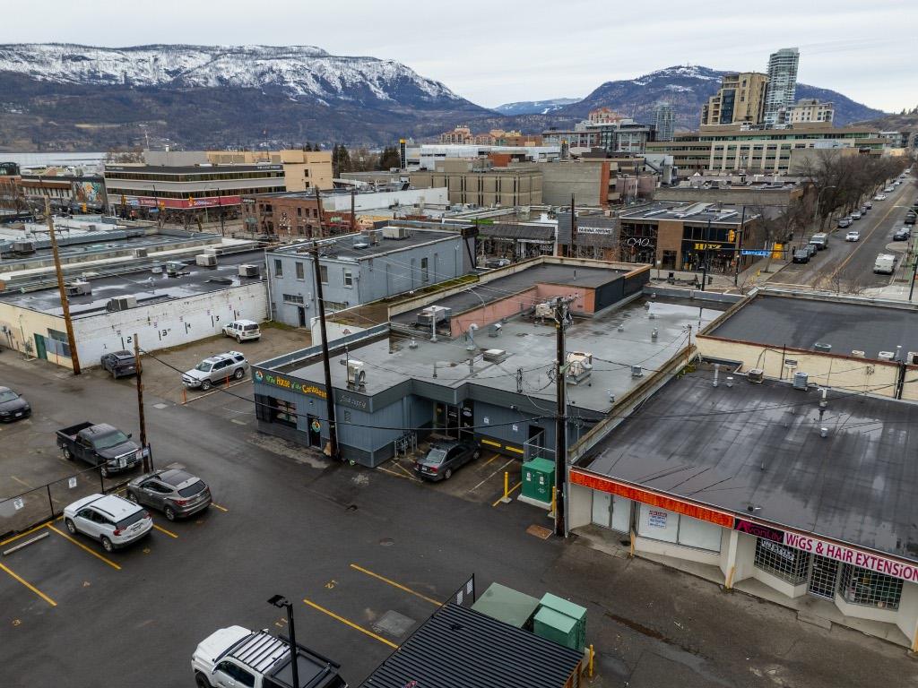 543 Bernard Avenue, Kelowna, BC