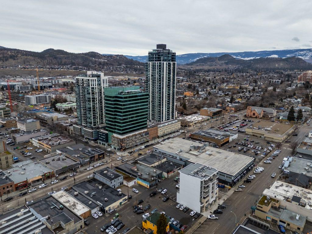 543 Bernard Avenue, Kelowna, BC