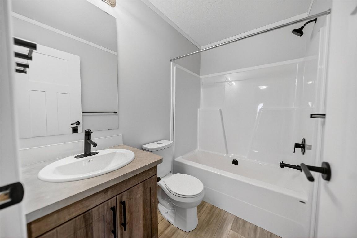 8948 Rundle Place, Canal Flats, BC