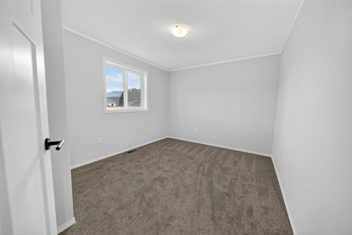 8948 Rundle Place, Canal Flats, BC