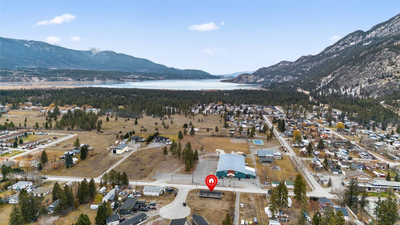 8948 Rundle Place, Canal Flats, BC
