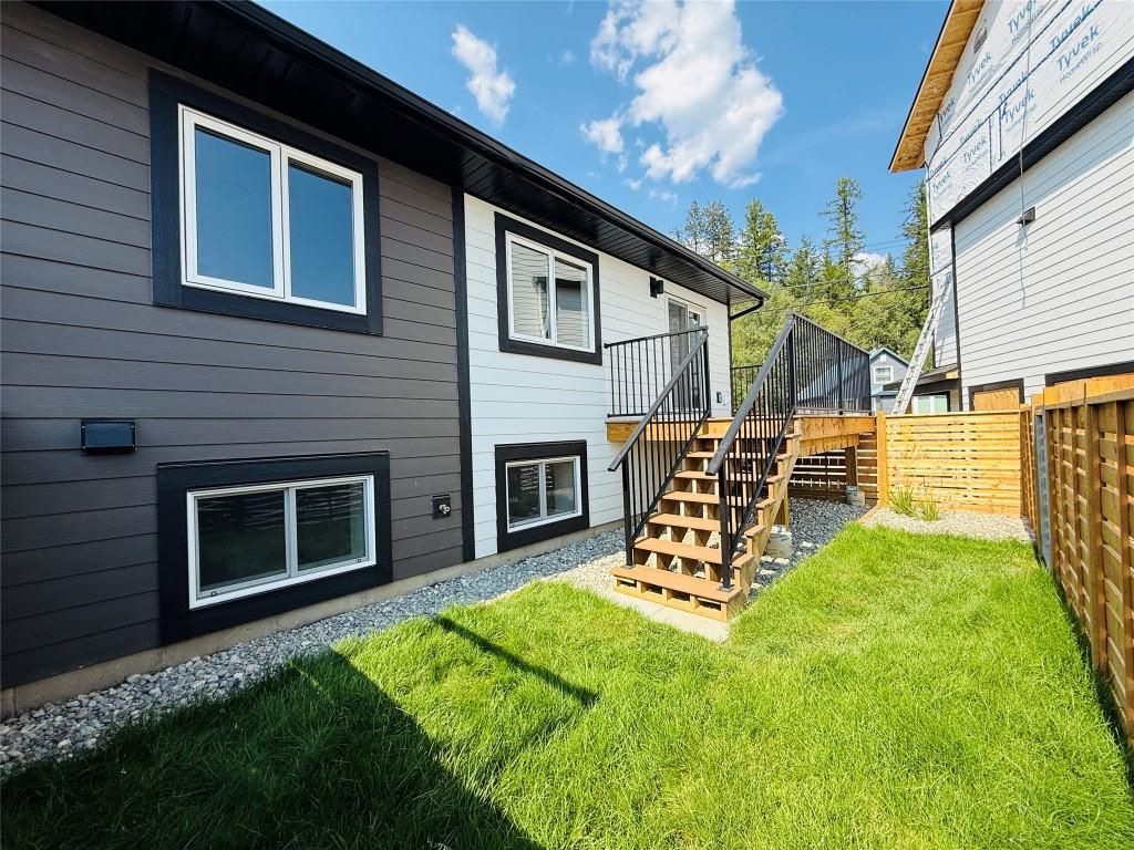 20 Kimberley Avenue, Kimberley, BC - Outdoor With Exterior