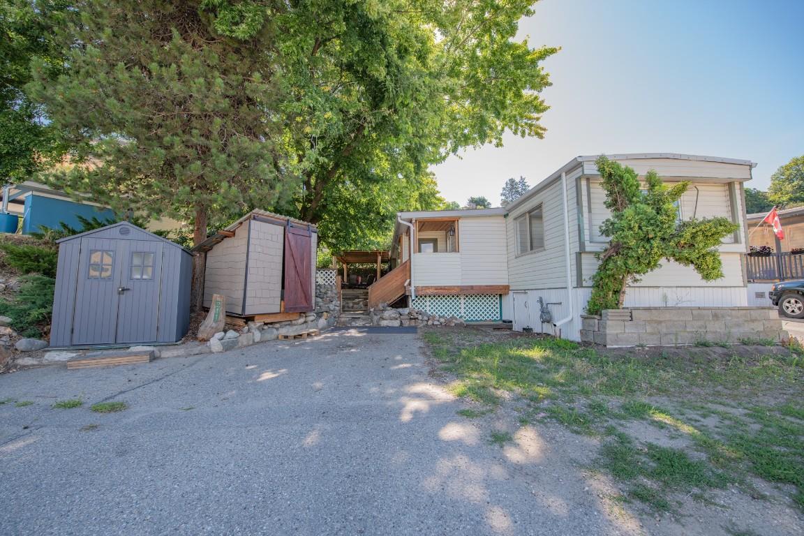 211-15401 Kalamalka Road, Coldstream, BC