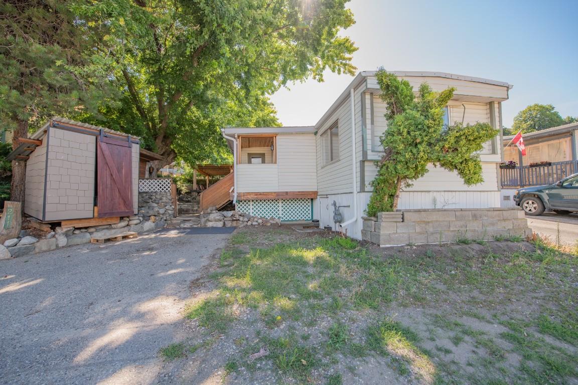 211-15401 Kalamalka Road, Coldstream, BC