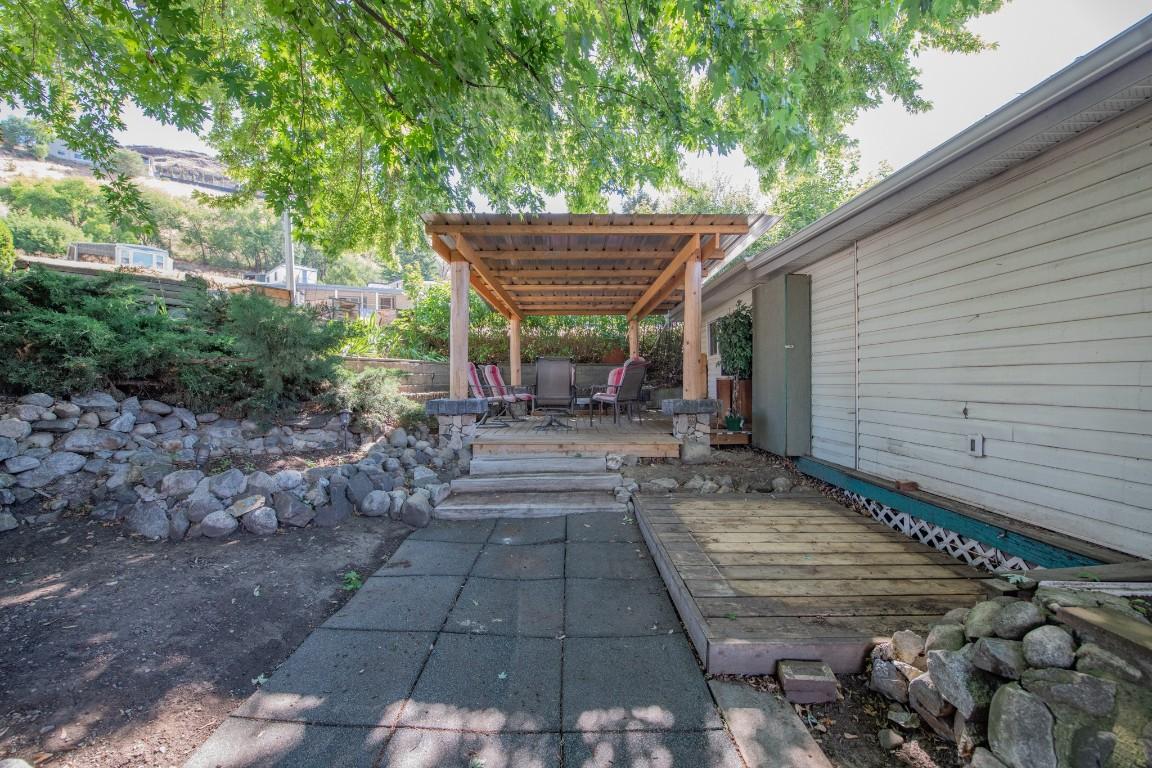 211-15401 Kalamalka Road, Coldstream, BC