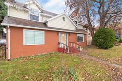 1033 Harvey Avenue Kelowna, BC V1Y 2E6