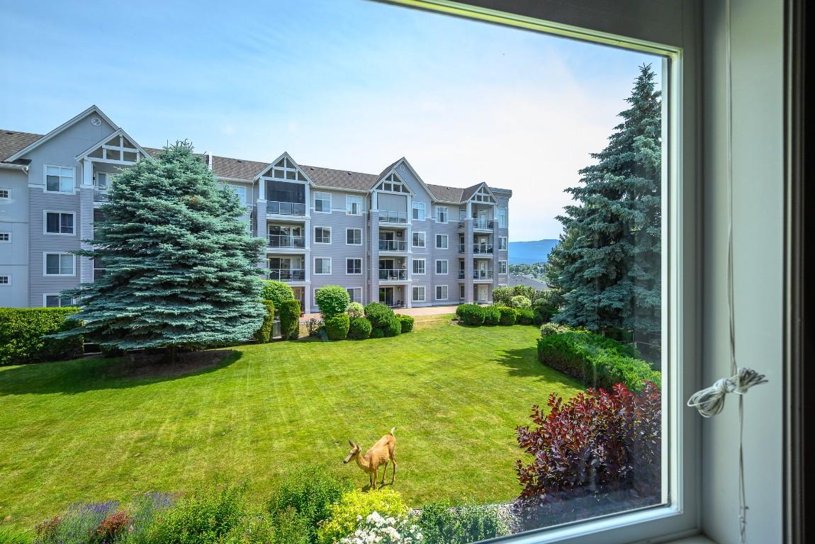 213-3300 Centennial Drive, Vernon, BC - Outdoor