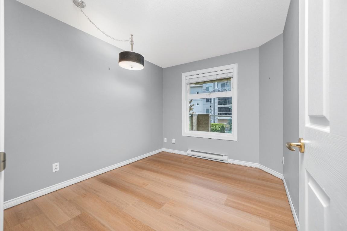 213-3300 Centennial Drive, Vernon, BC - Indoor Photo Showing Other Room